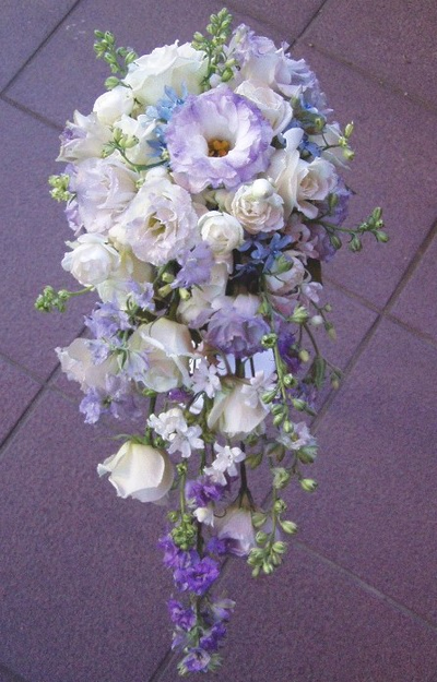 名古屋市千種区の花屋グラッシーのキャスケードブーケCa8 名古屋市千種区の花屋グラッシーのキャスケードブーケCa8