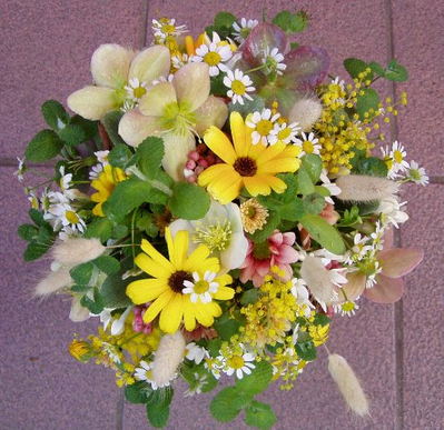 名古屋市千種区の花屋グラッシーのラウンドブーケR34 名古屋市千種区の花屋グラッシーのラウンドブーケR34